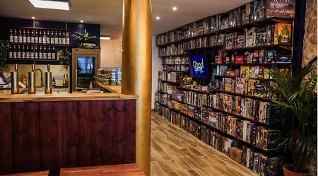 La Triche - boutique, bar à jeux