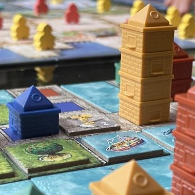 Cities, the very urban game